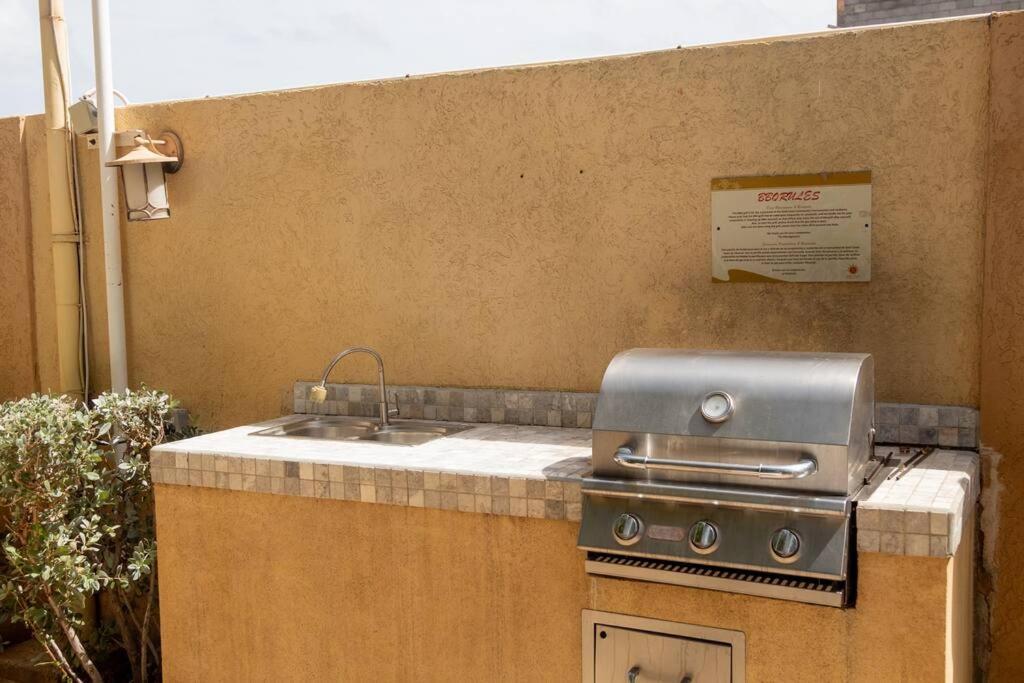 New! Cozy 1 Bedroom Condo- Gold Coast, Noord Aruba Palm Beach Eksteriør bilde