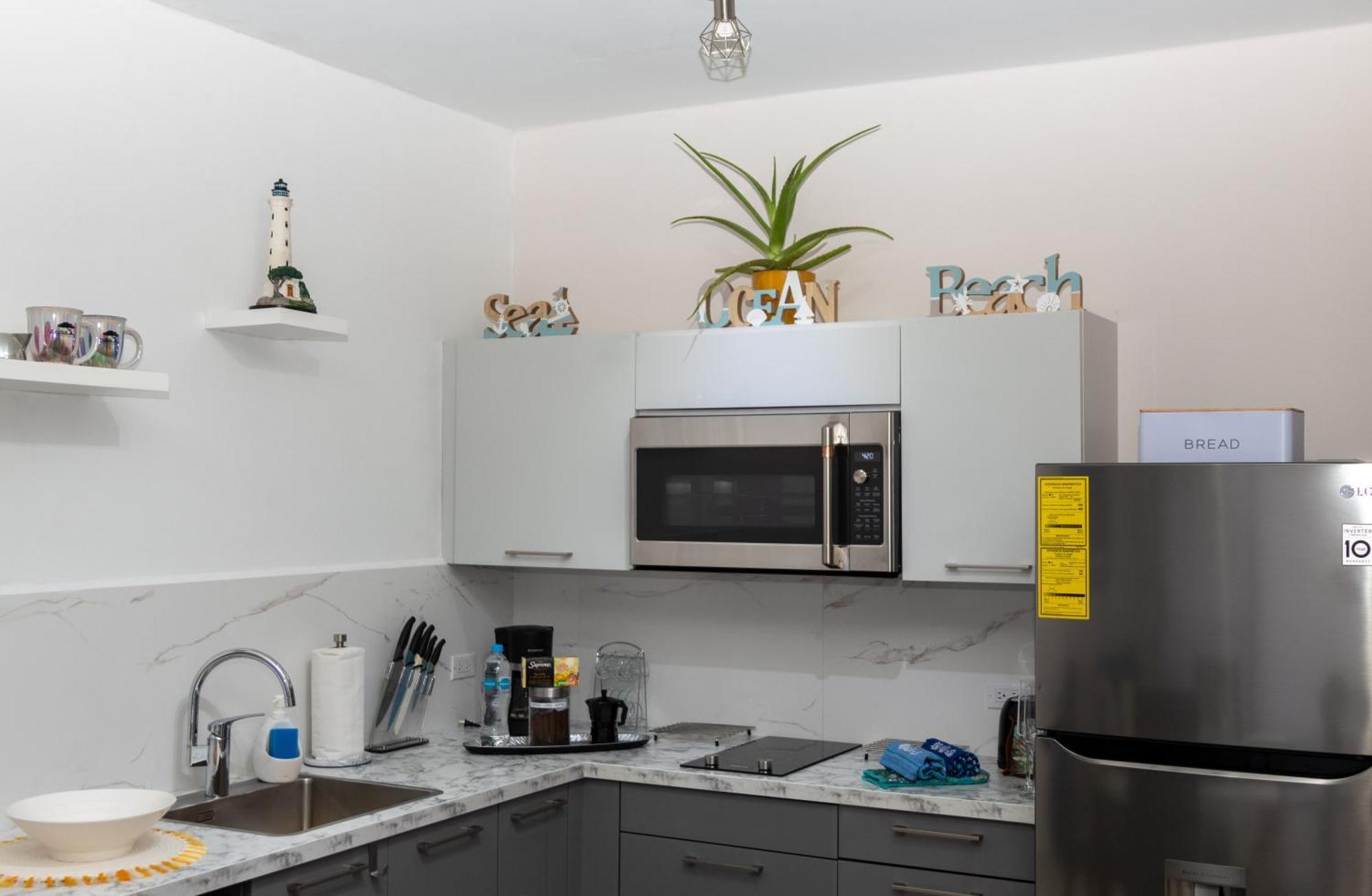 New! Cozy 1 Bedroom Condo- Gold Coast, Noord Aruba Palm Beach Eksteriør bilde